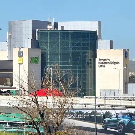 Airport Δωμάτια σε οικογενειακή κατοικία Lisboa